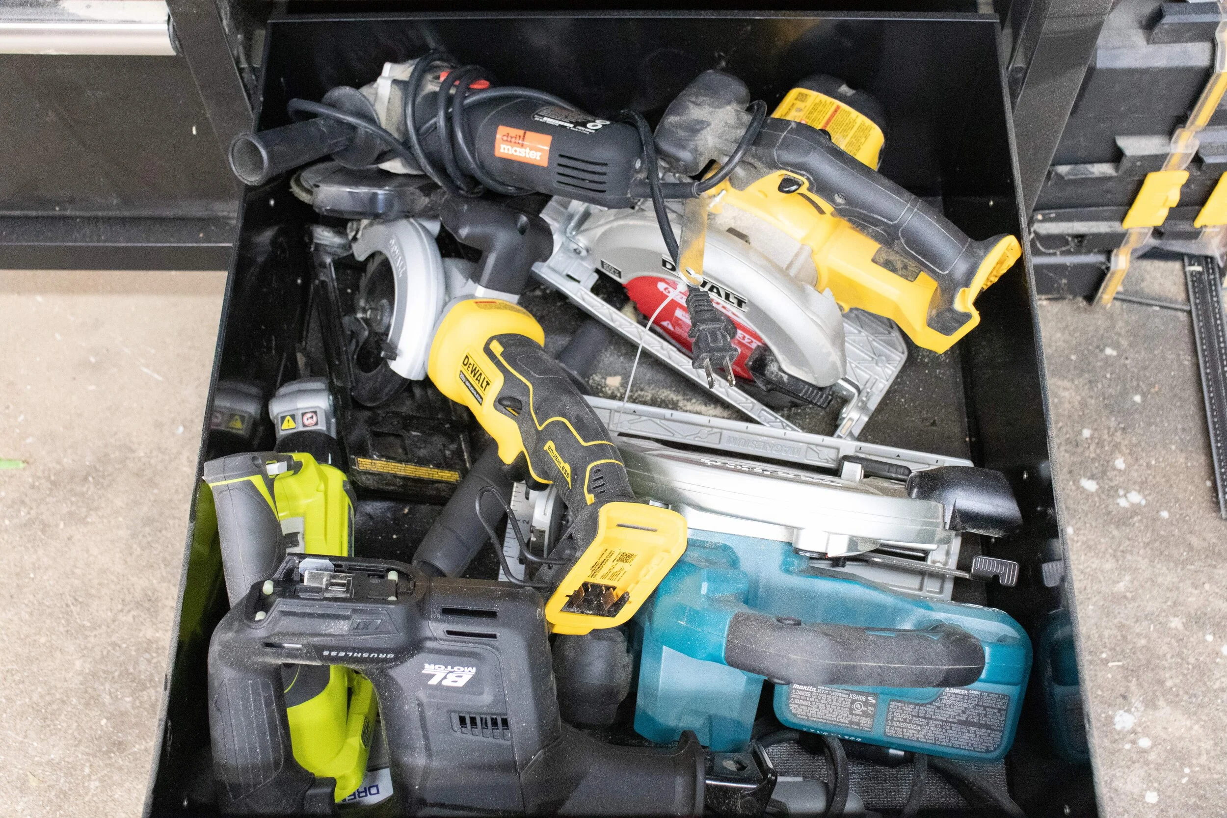 Husky electrical clearance tools
